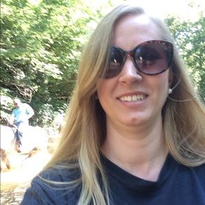 Meet your Posher, Marcie